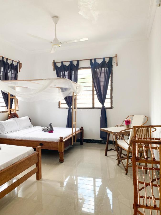 Lighthouse Guesthouse Nungwi Luaran gambar